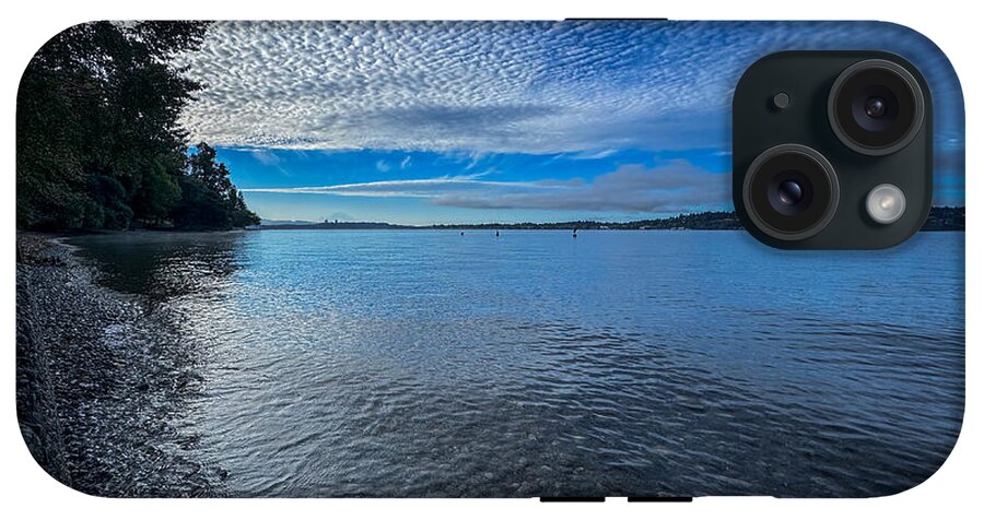 Reflection of the clouds - Phone Case