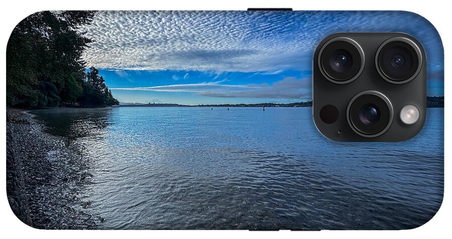 Reflection of the clouds - Phone Case