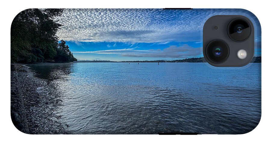 Reflection of the clouds - Phone Case