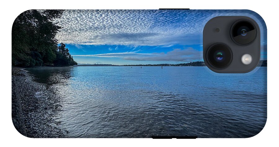 Reflection of the clouds - Phone Case