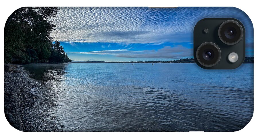 Reflection of the clouds - Phone Case