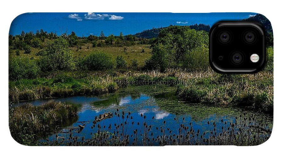 Refuge in the wild - Phone Case