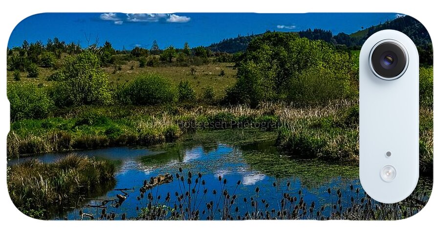 Refuge in the wild - Phone Case
