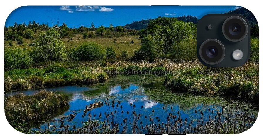 Refuge in the wild - Phone Case
