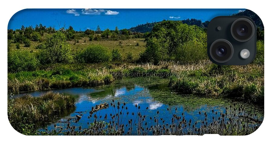 Refuge in the wild - Phone Case