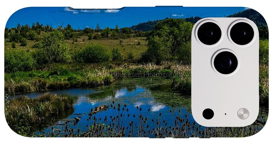 Refuge in the wild - Phone Case