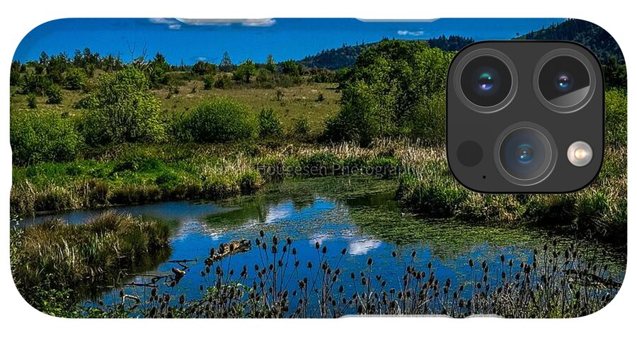 Refuge in the wild - Phone Case