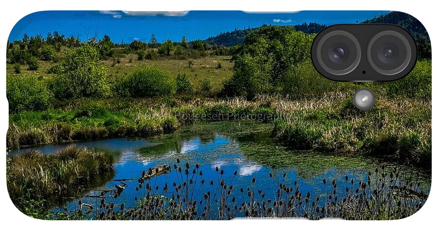 Refuge in the wild - Phone Case