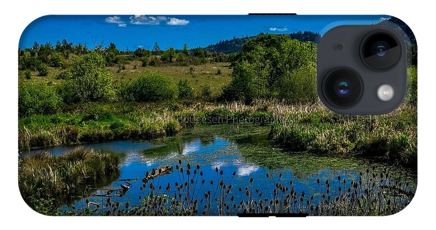 Refuge in the wild - Phone Case