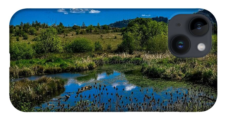 Refuge in the wild - Phone Case
