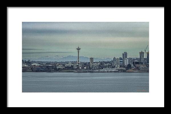 Seattle sky line - Framed Print