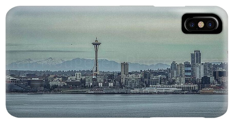Seattle sky line - Phone Case