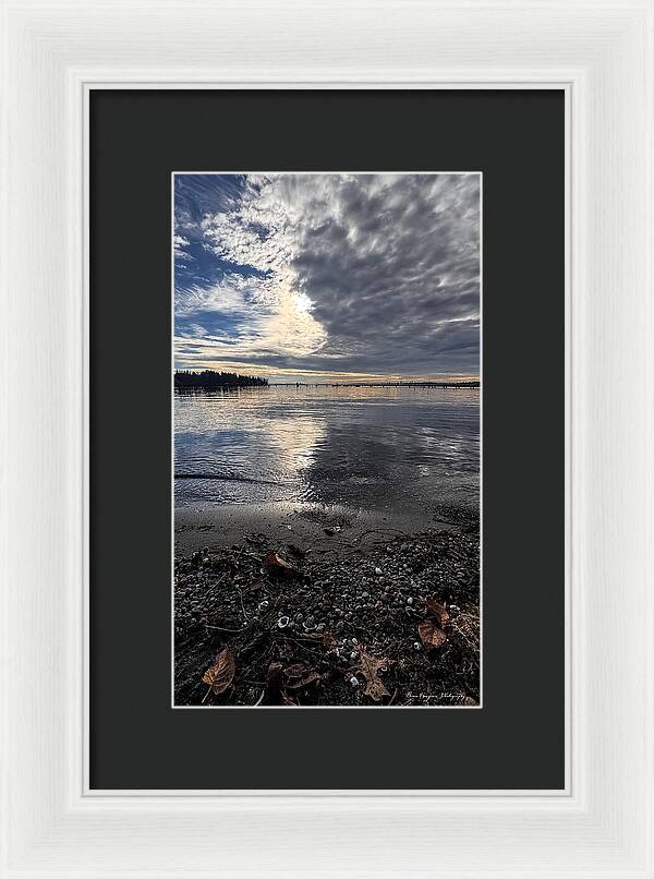 Sun clouds - Framed Print