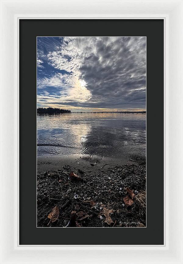 Sun clouds - Framed Print