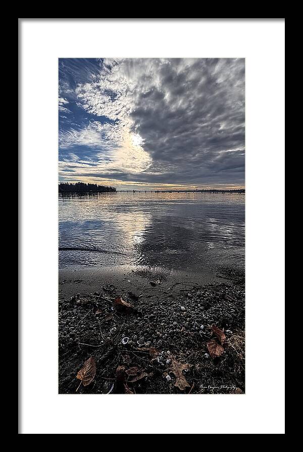 Sun clouds - Framed Print