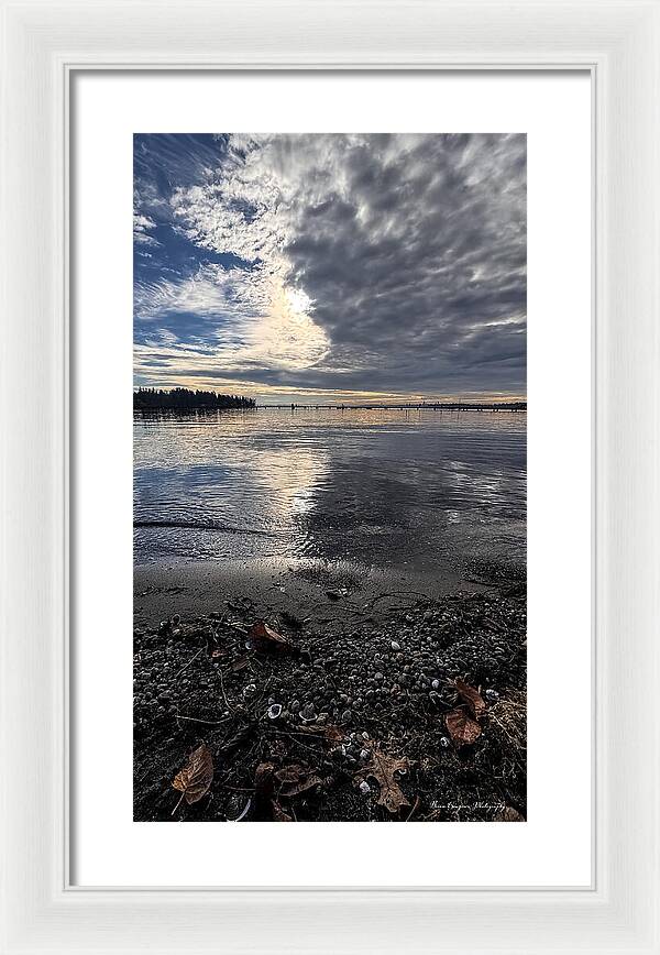 Sun clouds - Framed Print