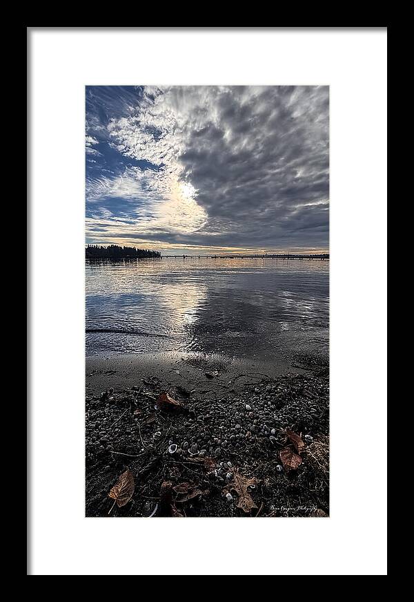 Sun clouds - Framed Print