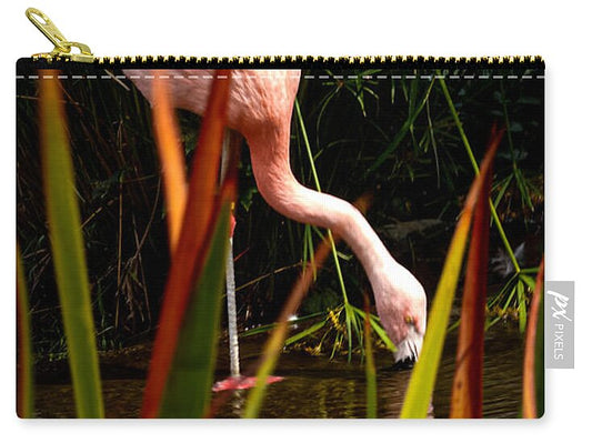 Taking a drink - Zip Pouch