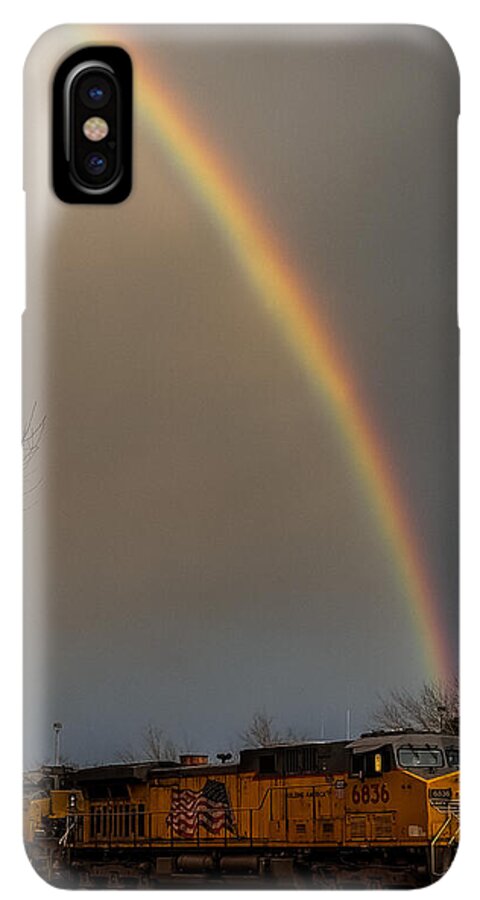 Train at the end of the rainbow - Phone Case
