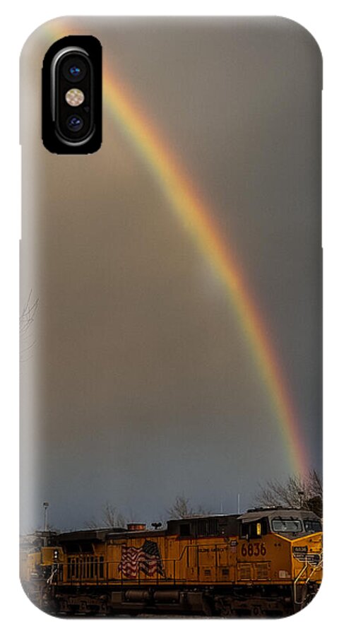 Train at the end of the rainbow - Phone Case