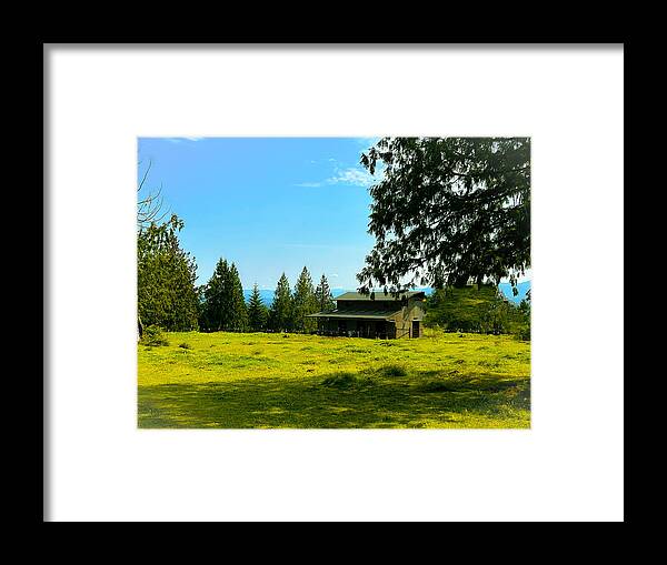 Valley view - Framed Print