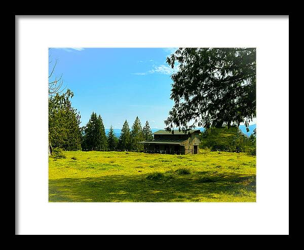 Valley view - Framed Print