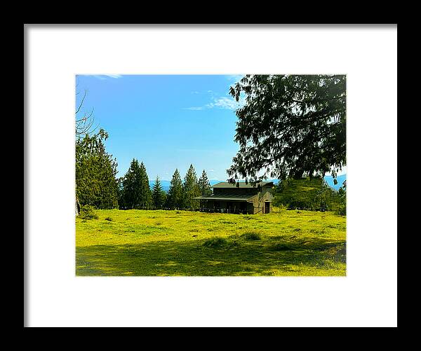 Valley view - Framed Print