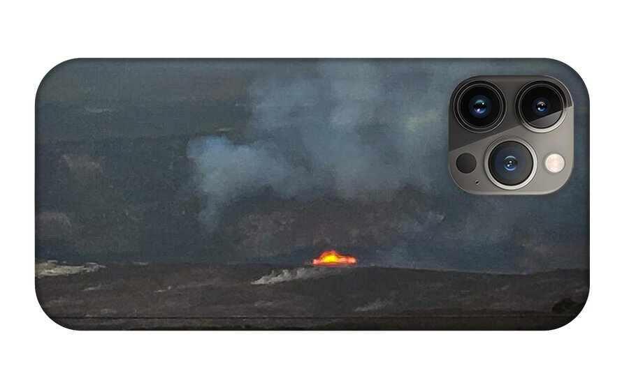 Volcano in Hawaii - Phone Case
