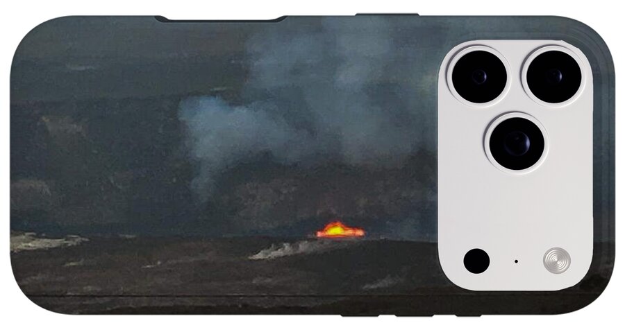 Volcano in Hawaii - Phone Case