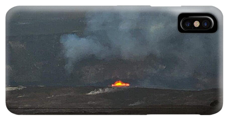 Volcano in Hawaii - Phone Case