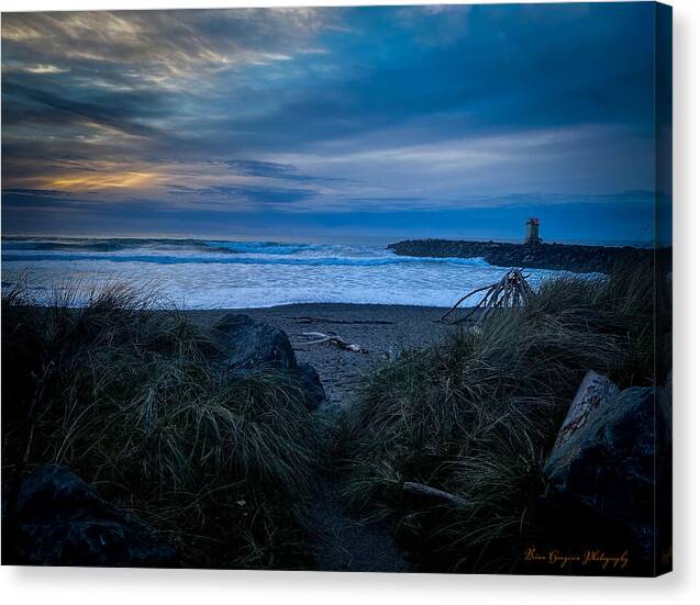Walk to the beach - Canvas Print