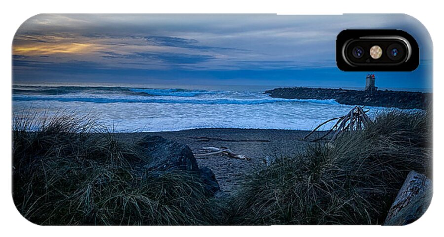 Walk to the beach - Phone Case