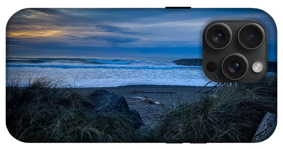 Walk to the beach - Phone Case