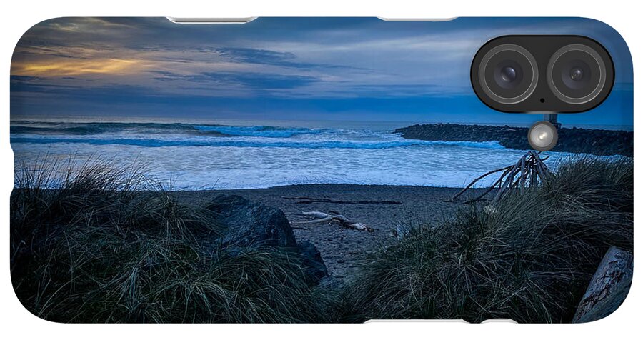 Walk to the beach - Phone Case