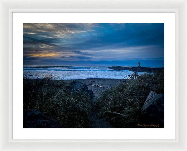 Walk to the beach - Framed Print