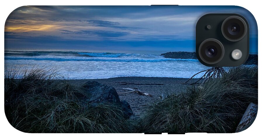 Walk to the beach - Phone Case