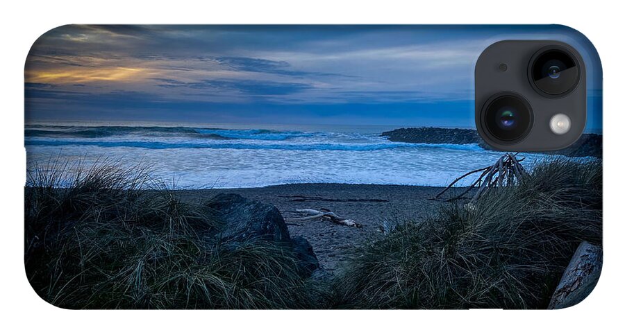 Walk to the beach - Phone Case