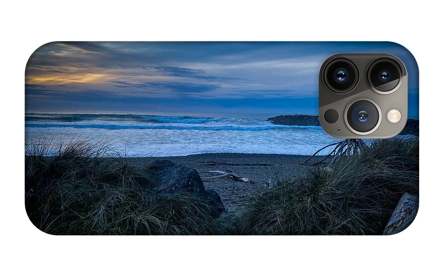 Walk to the beach - Phone Case