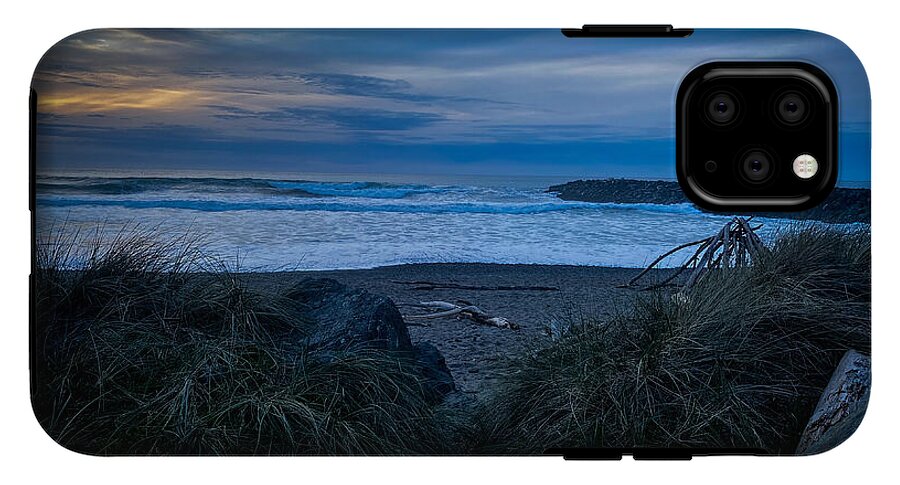 Walk to the beach - Phone Case
