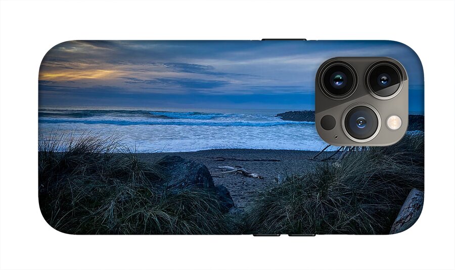 Walk to the beach - Phone Case