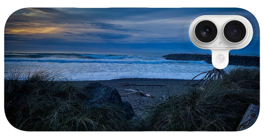 Walk to the beach - Phone Case