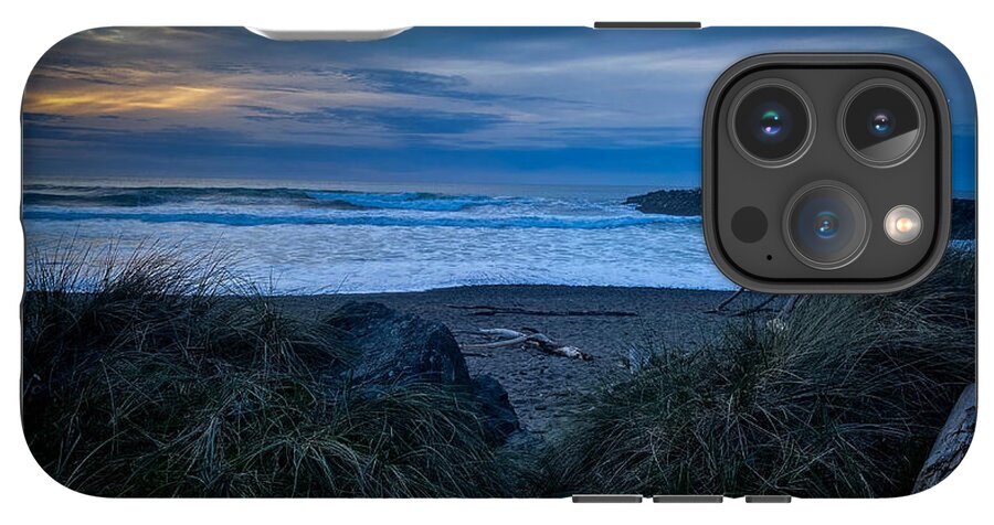 Walk to the beach - Phone Case