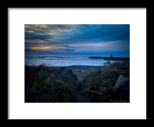 Walk to the beach - Framed Print
