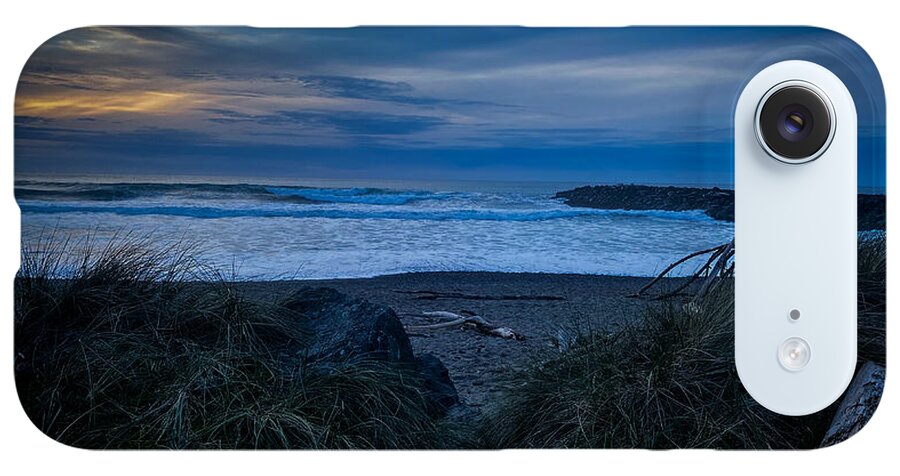 Walk to the beach - Phone Case
