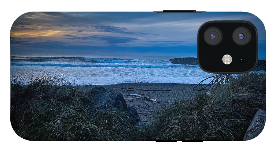 Walk to the beach - Phone Case