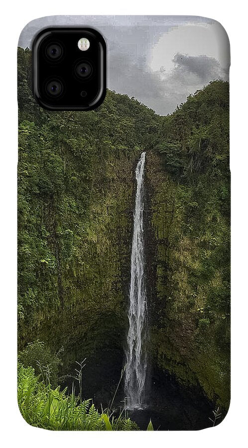 Water fall in Hilo, Hawaii - Phone Case