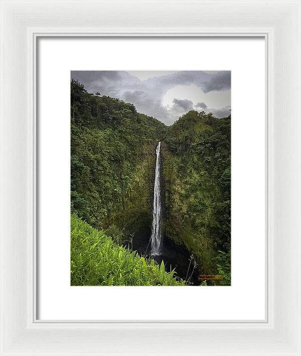 Water fall in Hilo, Hawaii - Framed Print
