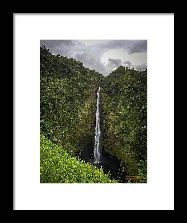 Water fall in Hilo, Hawaii - Framed Print