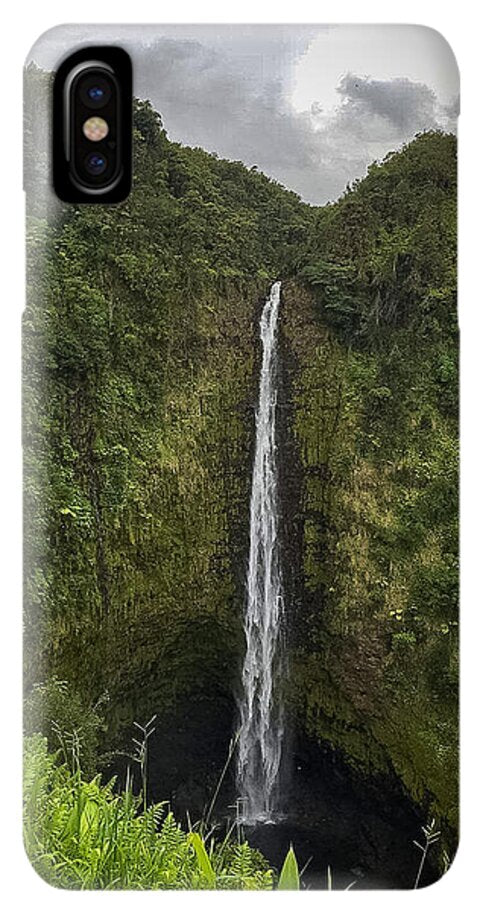 Water fall in Hilo, Hawaii - Phone Case