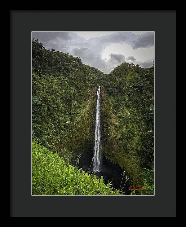 Water fall in Hilo, Hawaii - Framed Print